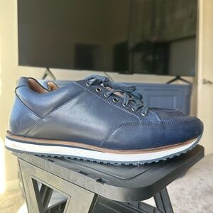 Anthony Veer leather sneakers preowned good condition sz 10.5 Navy blue leather